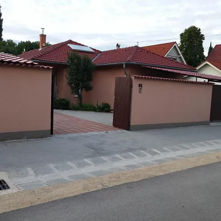 Apartament Kata Apartman