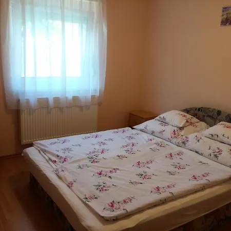 Kata Apartman *